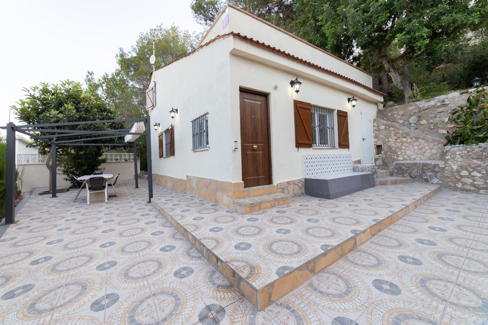 Villa Silom House Sant Pere De Ribes Exterior foto